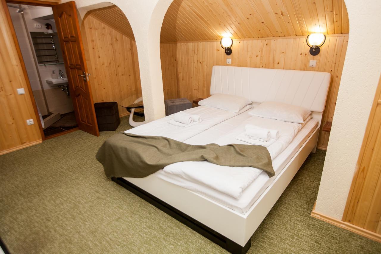 Zdybanka Hotell Bukovel Eksteriør bilde